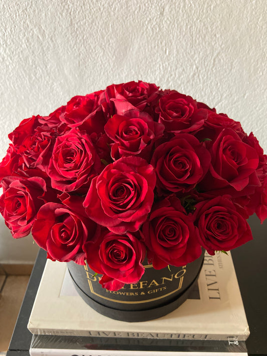 Large red rose hatbox